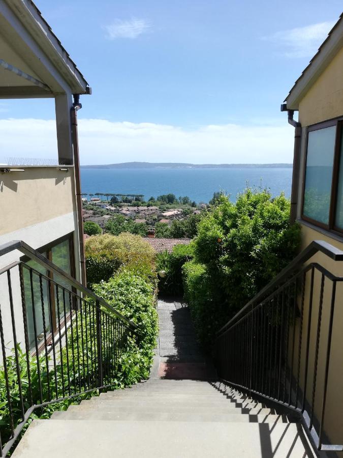 Sguardo Sul Lago Trevignano Romano Exterior photo